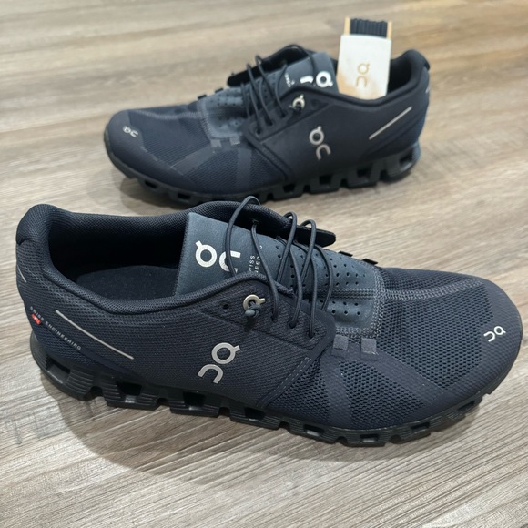 On Running Other - On Running Cloud Monochrome Midnight Athletic Running Sneakers